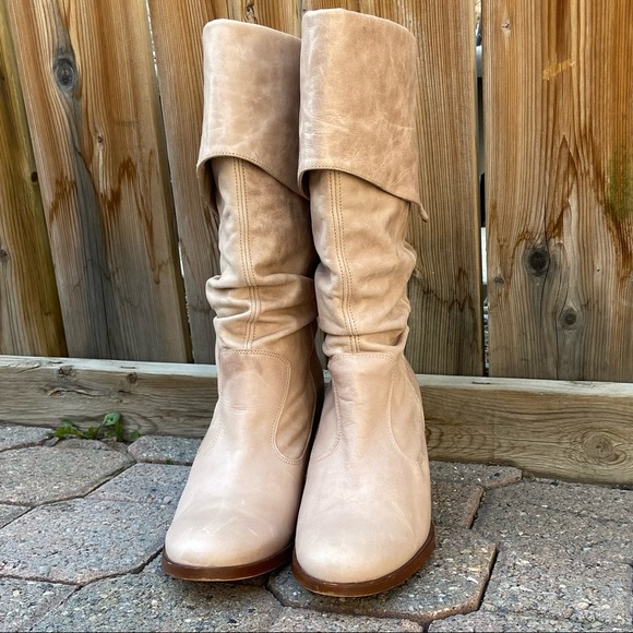 Sixty Seven women cream leather made in Spain slouchy heeled boots. Size 40. Use - Picture 4 of 11